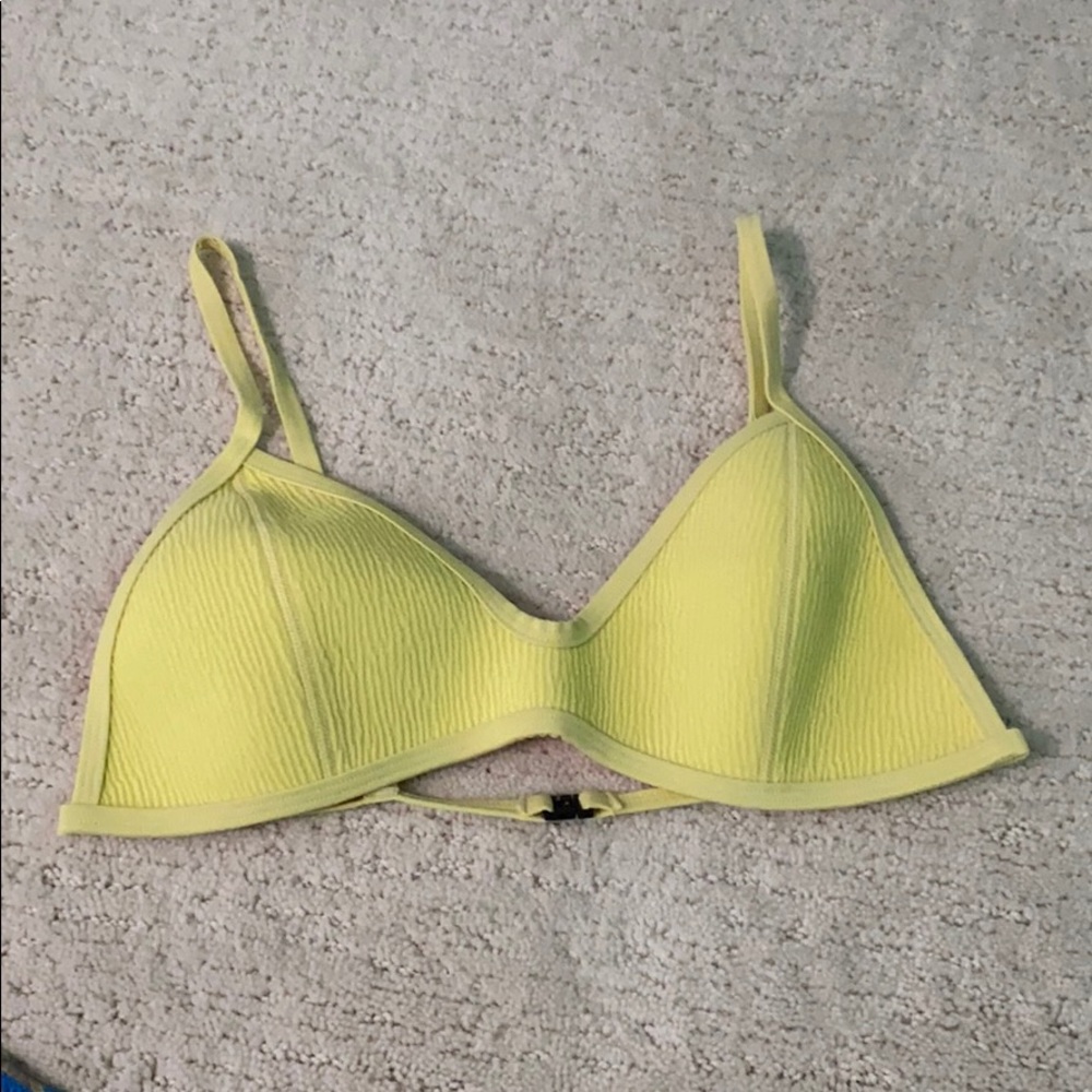TRIANGL Bikini Top Size Small +